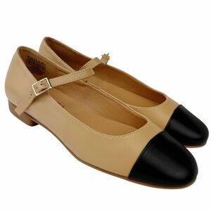 Tahari Beige and Black Flats